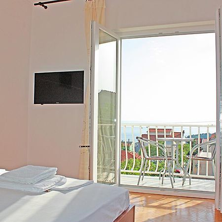 Bougainvillea Apartments Makarska Bagian luar foto