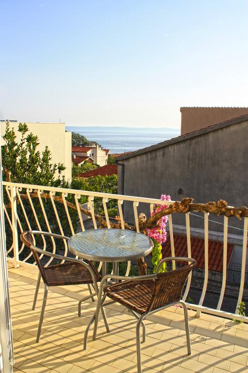 Bougainvillea Apartments Makarska Bagian luar foto