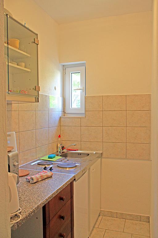 Bougainvillea Apartments Makarska Bagian luar foto