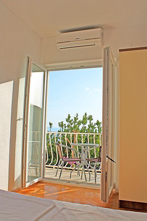 Bougainvillea Apartments Makarska Bagian luar foto